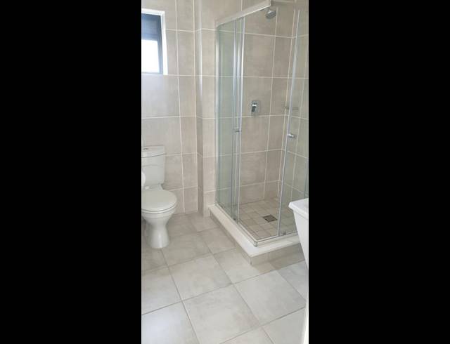 2 BEDROOM PROPERTY TO RENT IN GREENBAY ECO ESTATE